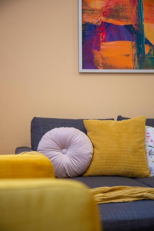 Cozy Home By Bella In The Heart Of Будапеща Екстериор снимка