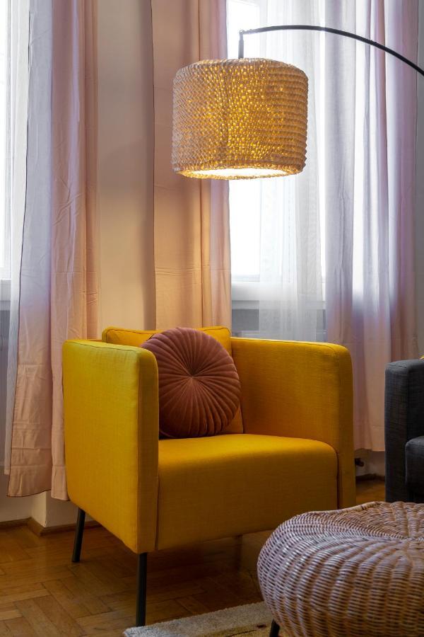 Cozy Home By Bella In The Heart Of Будапеща Екстериор снимка