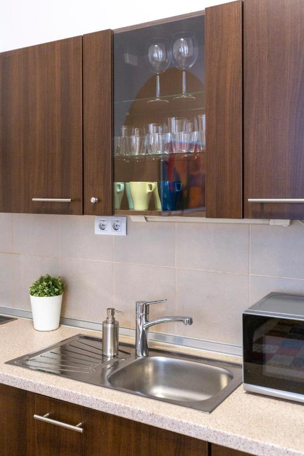 Cozy Home By Bella In The Heart Of Будапеща Екстериор снимка